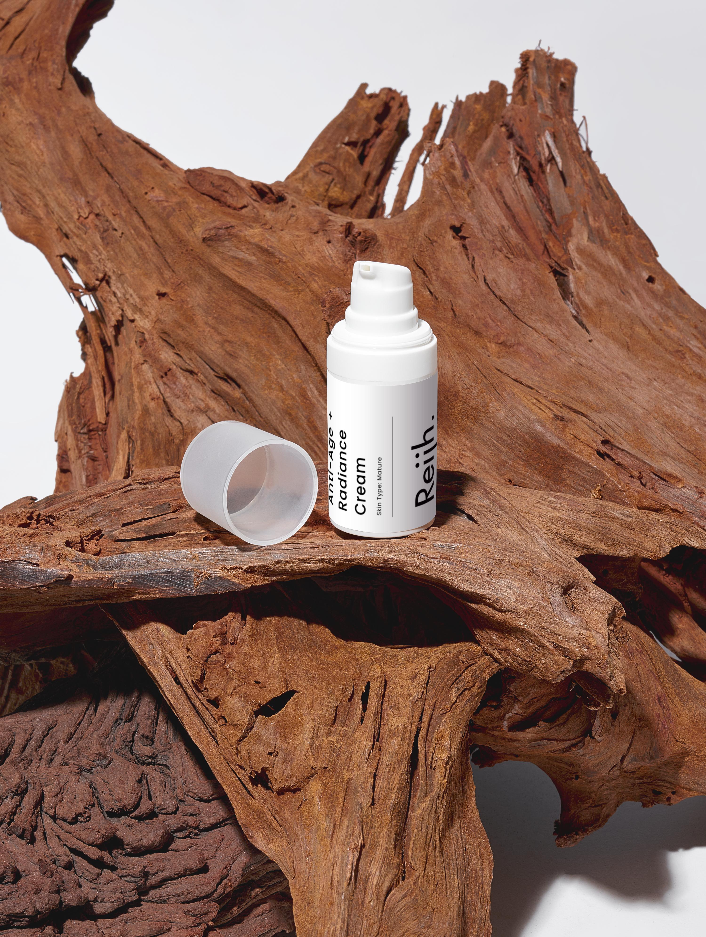 Anti-Age + Radiance Cream | With Organic Botanicals & Multi-Molecular Hyaluronic Acid