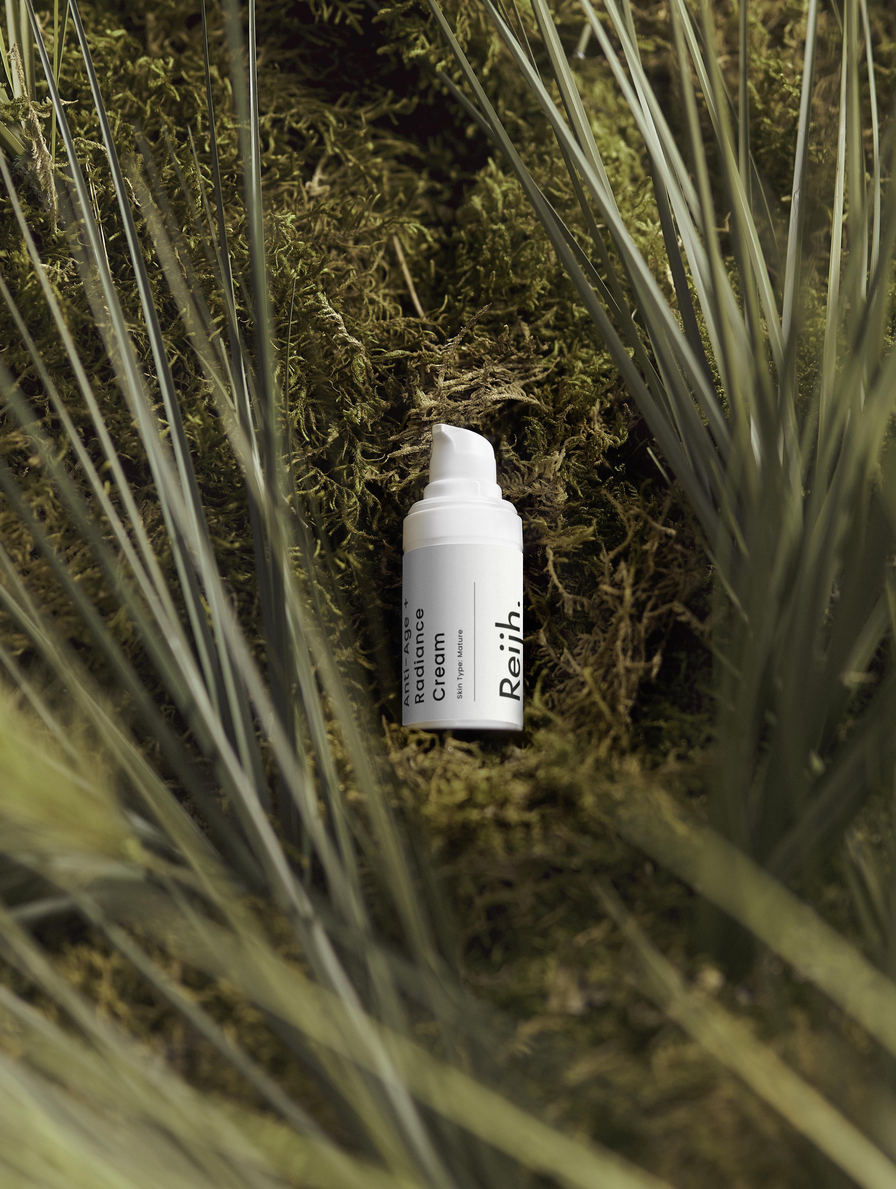 Anti-Age + Radiance Cream | With Organic Botanicals & Multi-Molecular Hyaluronic Acid